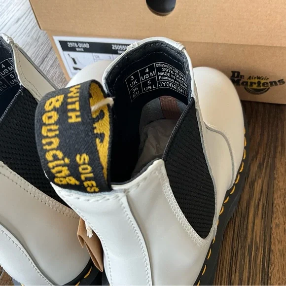 Dr. Martens Youth 2976 Quad Platform Chelsea Boot - Picture 5 of 5